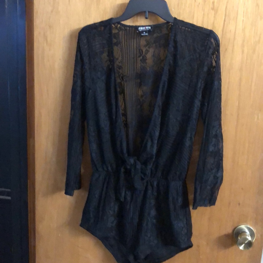 Tie front long sleeved short romper